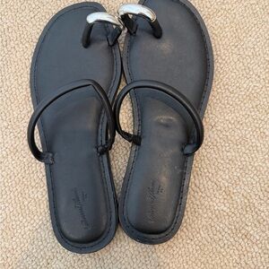 NWOT Target Black Women's Toe-Ring Sandals with Silver Accent
